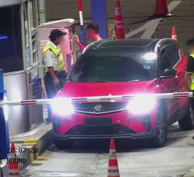 Proton X50 ditahan dan diminta jelaskan tungakkan tol